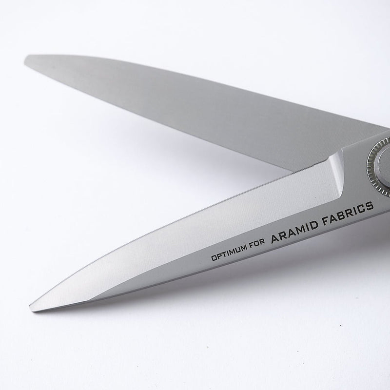 KAI 7240 - AS: 9 1/2 - INCH SERRATED EDGE SHEARS - HM Nabavian