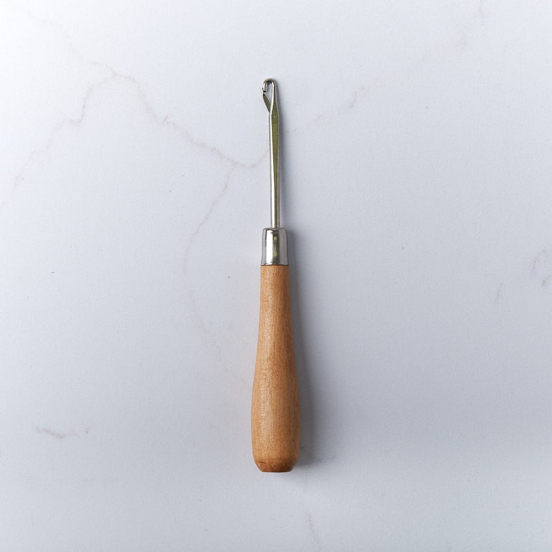 Latch Hook - Straight Handle for Rug Making on Canvas - Susan Bates - HM Nabavian