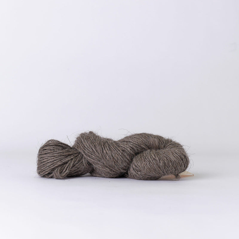 .86 Coarse Undyed Natural - 091 -- Restoration Yarns - HM Nabavian