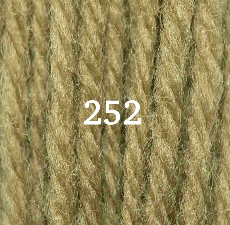 Appletons Wool Yarn - Grass Green 251 - 256 - HM Nabavian